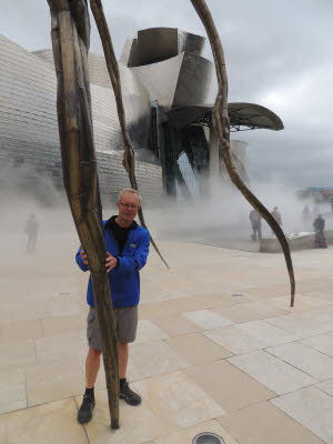 2017-05-30 Horst gefangen von der Guggenheim-Spinne