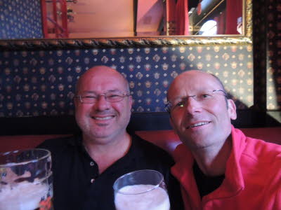 Wolfgang und ich beim Abschiedstrunk